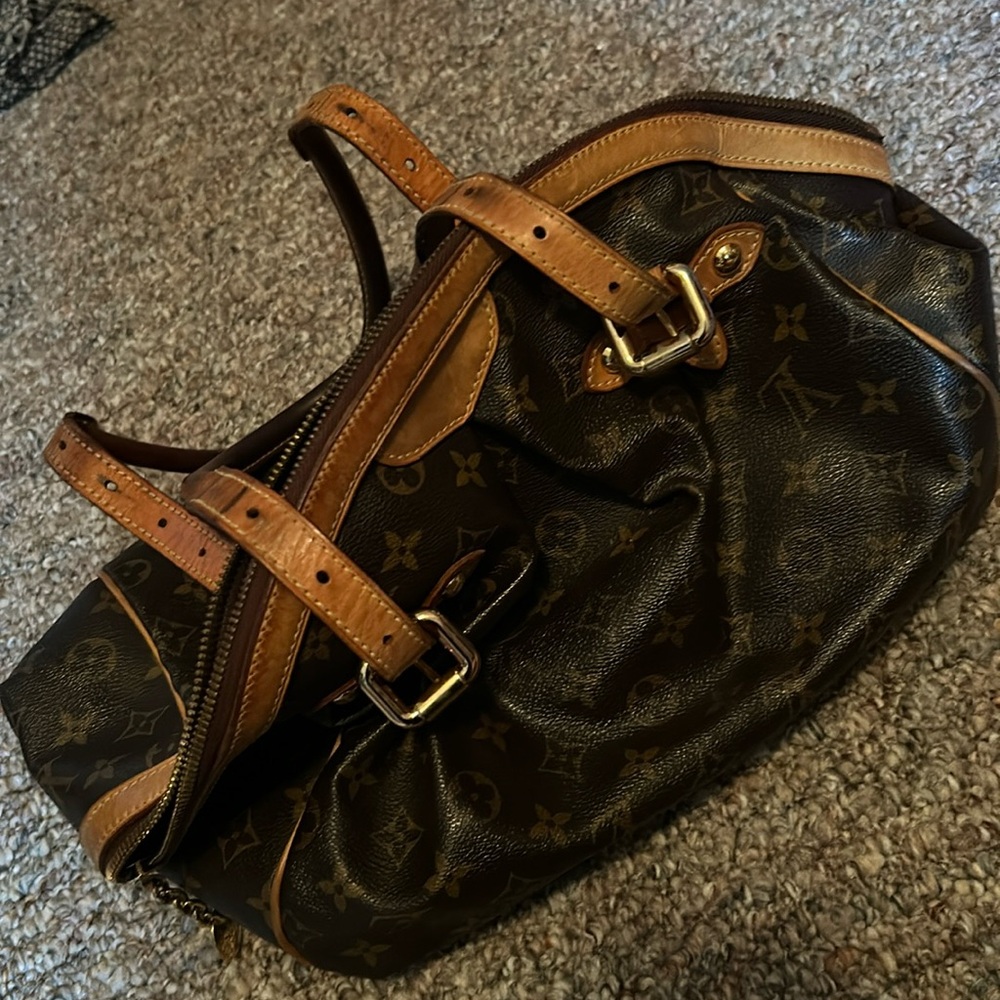 Louis vuitton bag